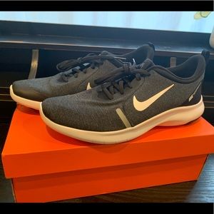 NIKE Flex Experience mens size 10 running shoe